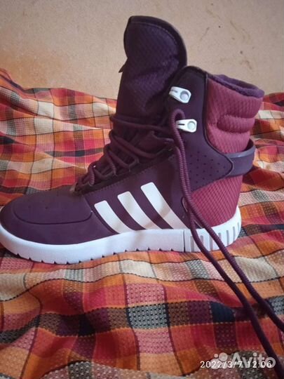 Кроссовки adidas оригинал новые