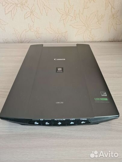 Сканер Canon CanoScan LiDE 210