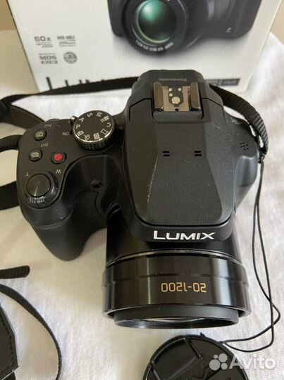 Компактная камера Panasonic DC-FZ82 чёрный