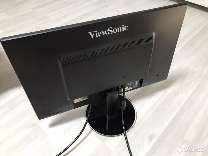 Монитор ViewSonic 24