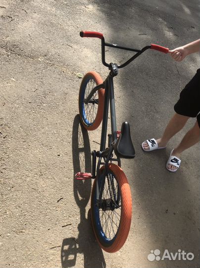 Трюковой велосипед BMX