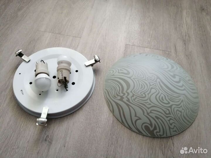 Светильник настенный