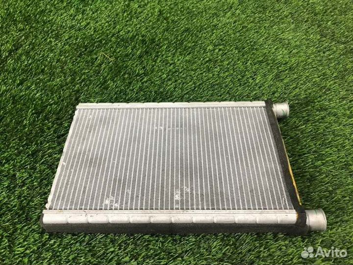 Радиатор печки Bmw 3 E90 N54B30 2006