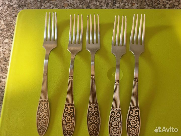 Вилки,ложки,ножи (мельхиор)