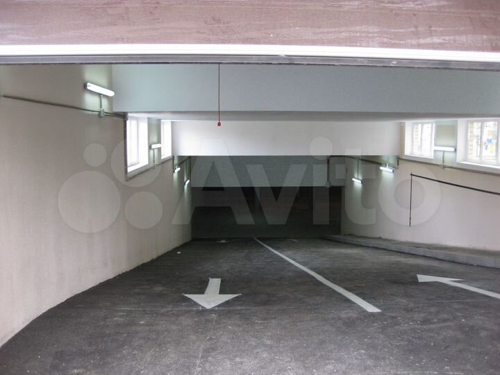 Машиноместо, 18 м²