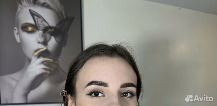 Мастер бровист