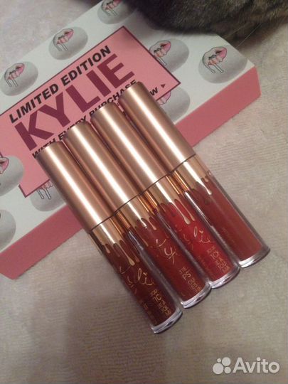 Помада матовая,стойкая kylie новая