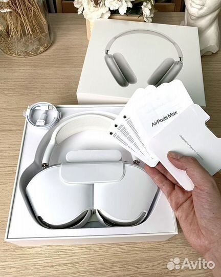 Airpods max premium white