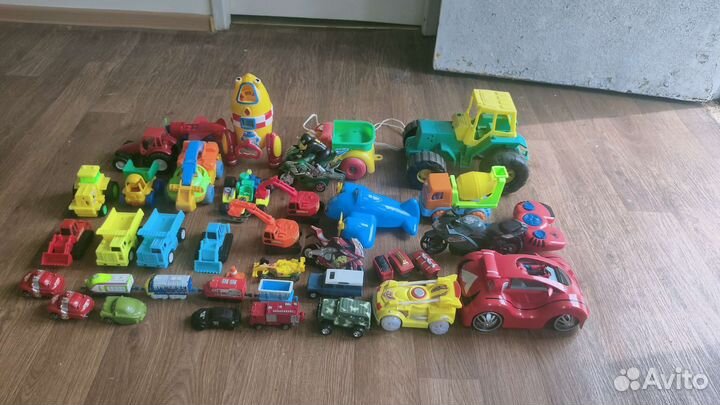 Игрушки пакетом, машинки