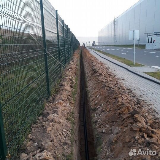 Копка траншей вручную