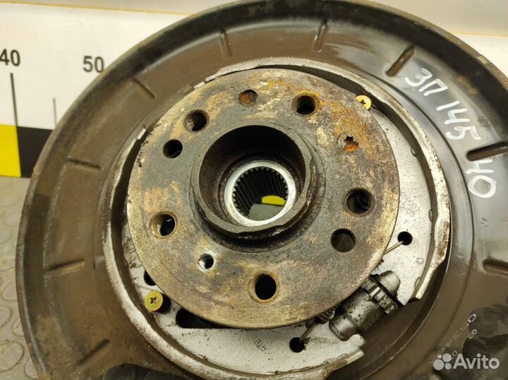 Кулак поворотный задний правый Mercedes-Benz W251