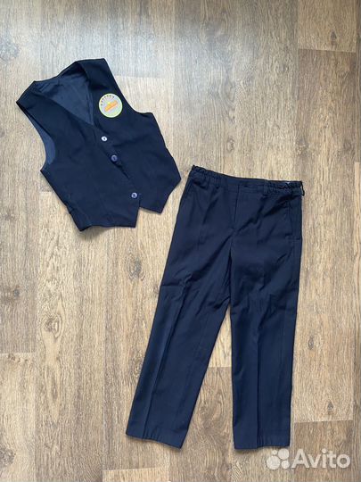 Школьный костюм