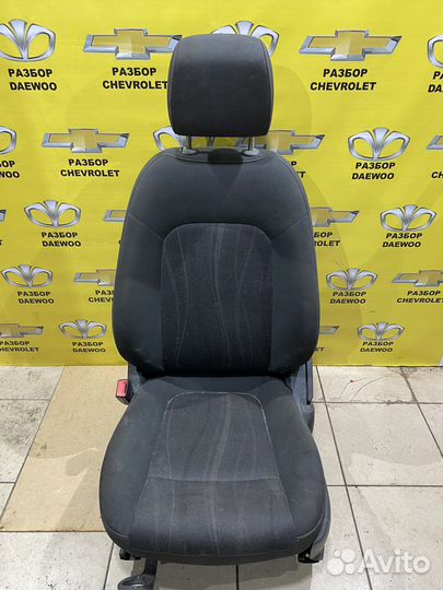 Правая сидушка Шевроле Авео т300