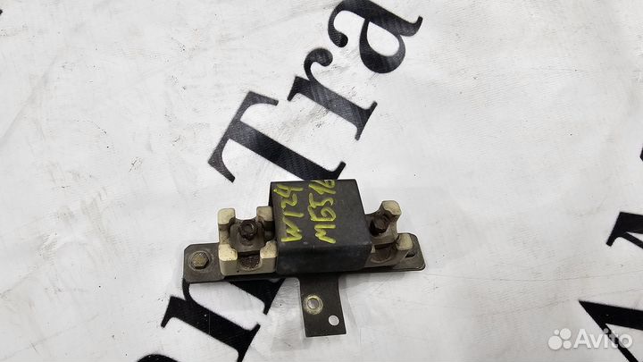 Резистор Mercedes-Benz W124 W126 R129 W201