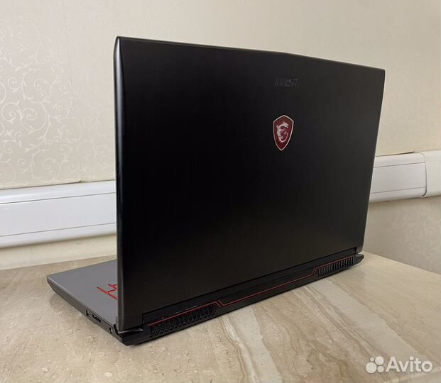 Игровой MSI GV72 (17.3