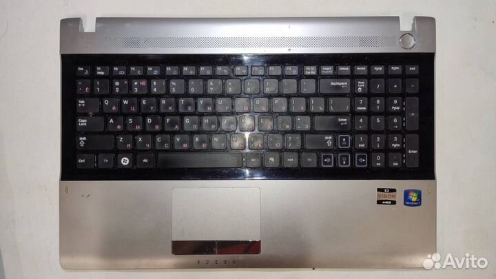 Палмрест с клавиатурой для Samsung RV515