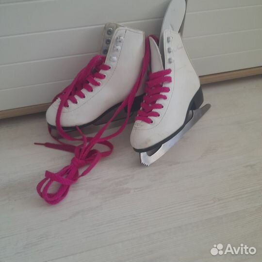 Коньки фигурные