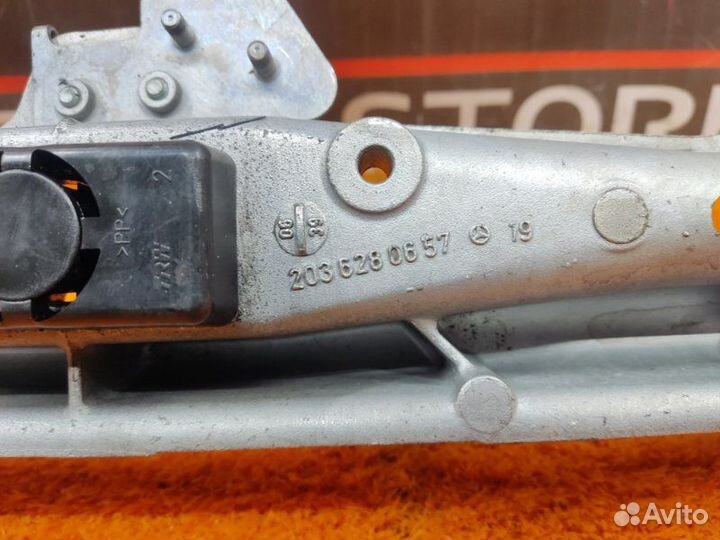 Балка поперечная (подрамник) передняя