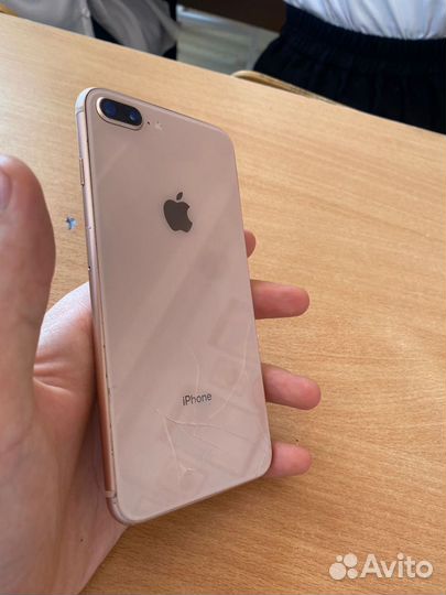 iPhone 8 Plus, 64 ГБ