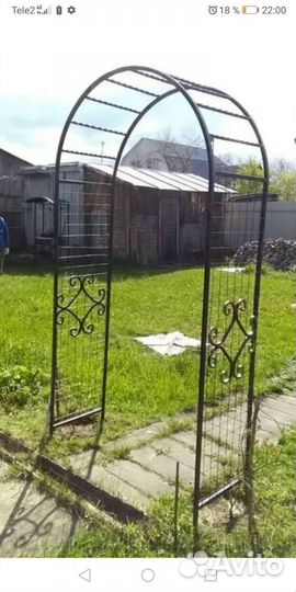 Арка садовая кованая