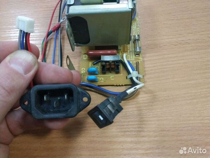 Блок питания. Понижающий трансформатор 220 (30и 8)