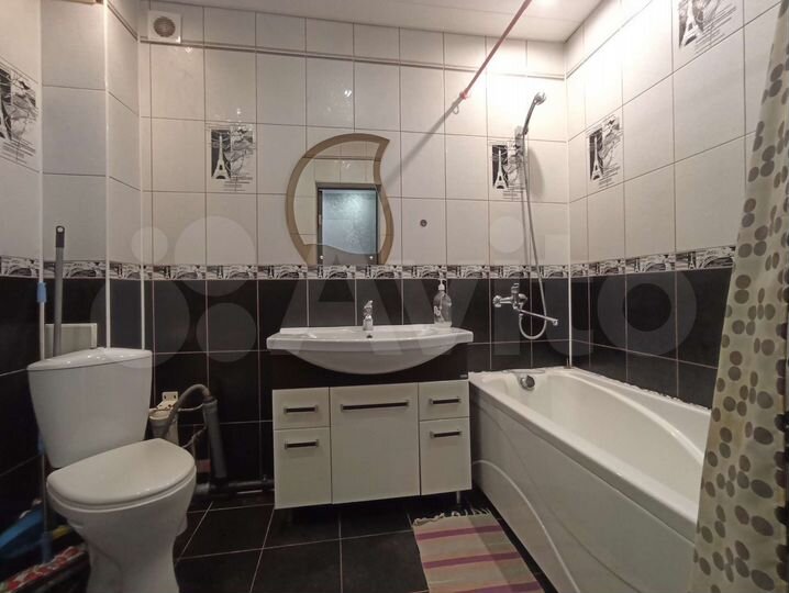 2-к. квартира, 52 м², 2/5 эт.