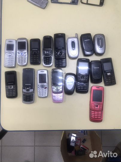 Старые кнопочные телефоны Samsung