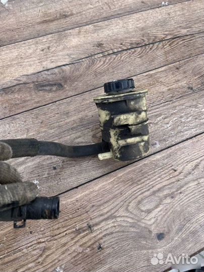 Бачок гур Renault Laguna 1.6