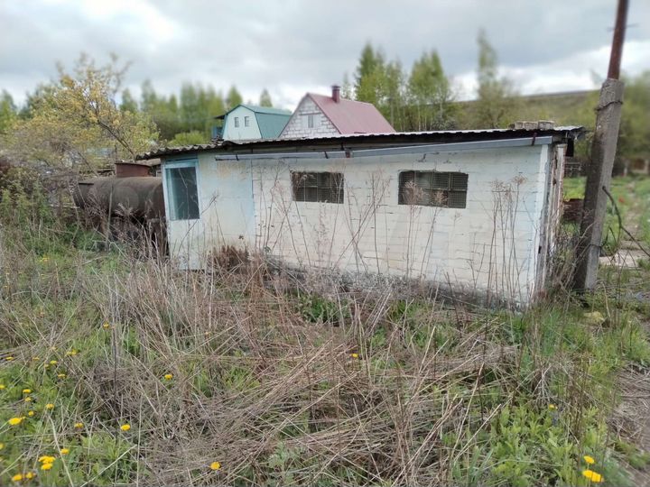 Дача 20 м² на участке 6 сот.