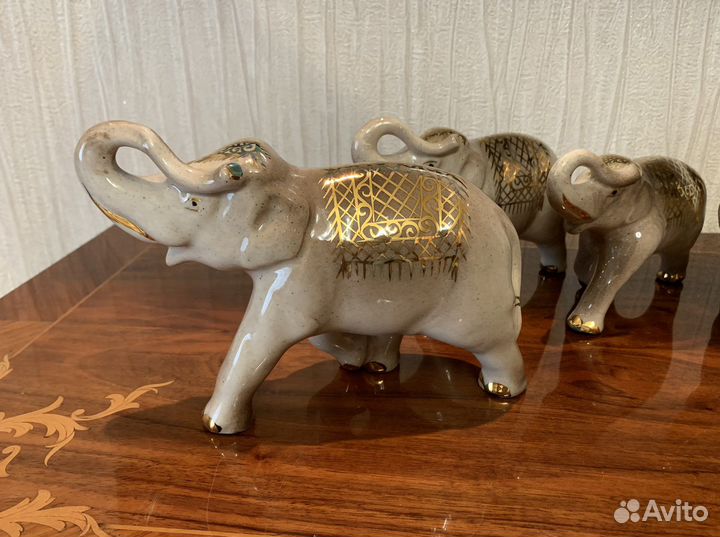 Набор слонов фарфоровый