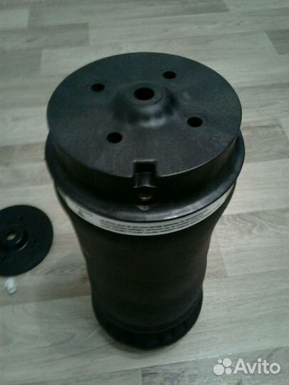 Продам пневмоподушку на мерседес w164