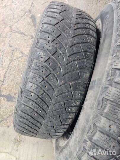 Michelin X-Ice North 4 225/60 R17