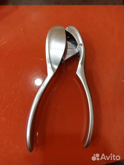 Чеснокодавилка