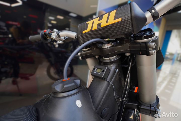 Мотоцикл JHL LX1 CB250