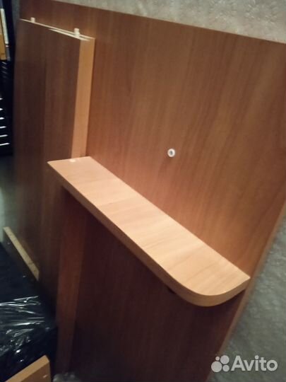 Компьютерный стол б/у разобранный к перевозке