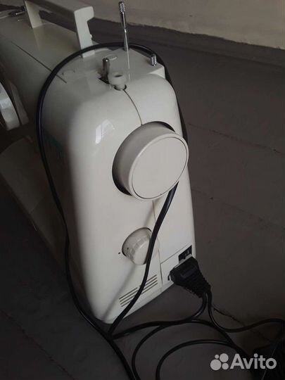 Японская швейная машина Jaguar 333