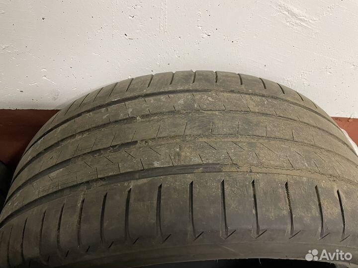 Bridgestone Alenza 001 285/40 R21 109Y