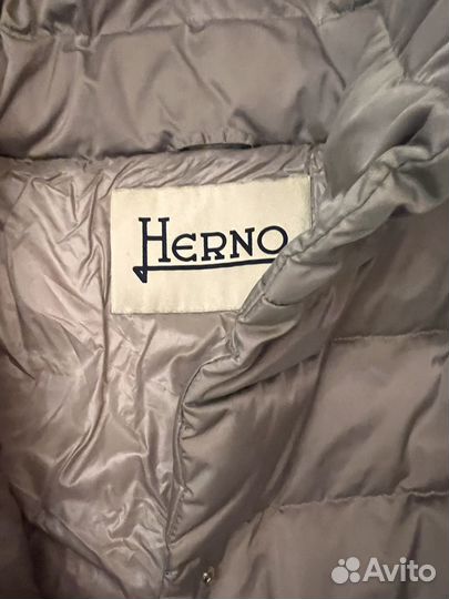 Пуховик женский 42 44