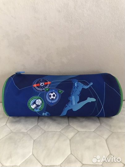 Пенал школьный