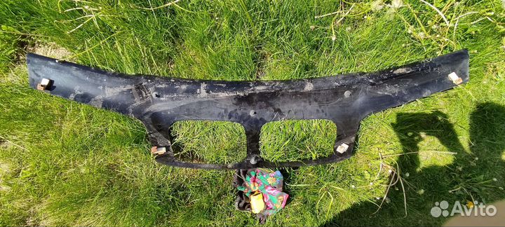 Дефлектор капота для BMW