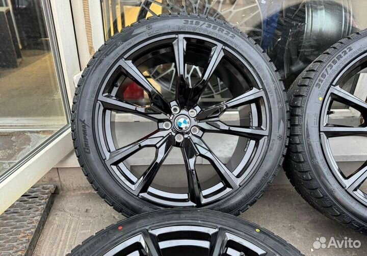 Колеса в сборе R22 на Bmw X7 X5 зима шипы