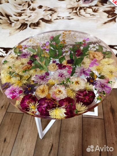 Журнальный столик из эпоксидной смолы