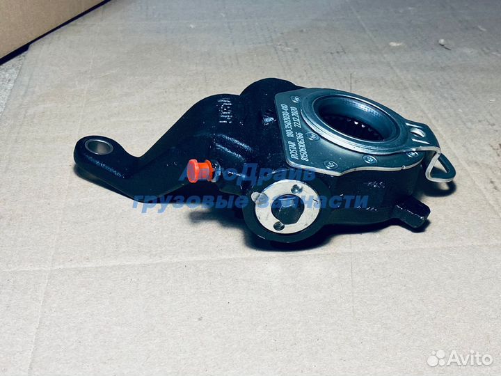 Трещетка Ман Тга Тгс Тгх автомат задняя правая