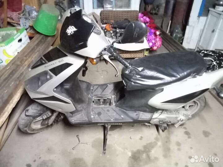 Скутер 72сс с доками