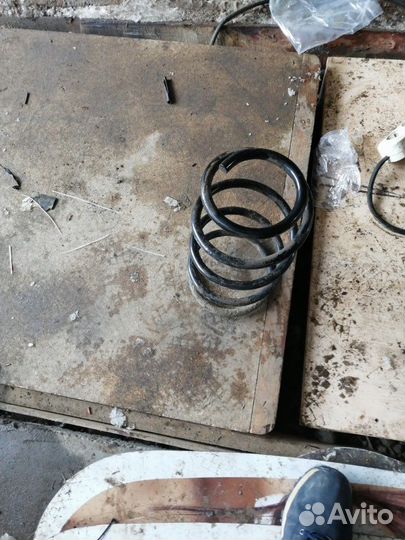 Передние амортизаторы на киа Рио 2