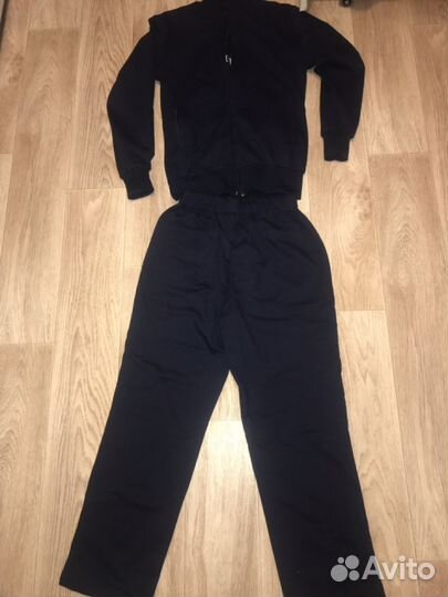 Спортивный костюм