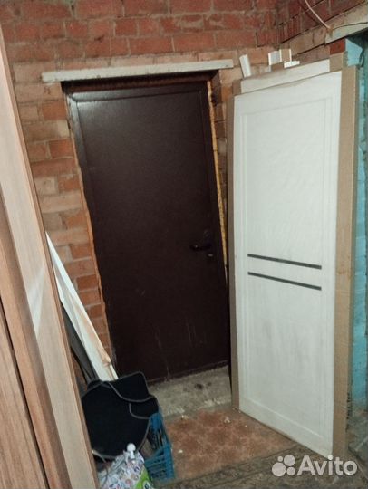 Двери межкомнатные с коробкой новые