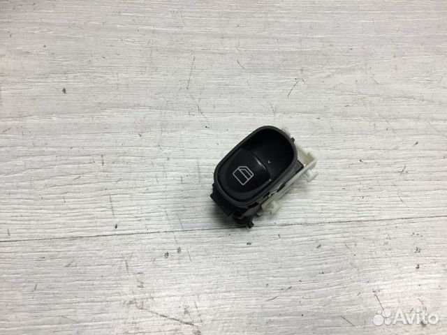 Блок управления стеклоподъемником передний правый