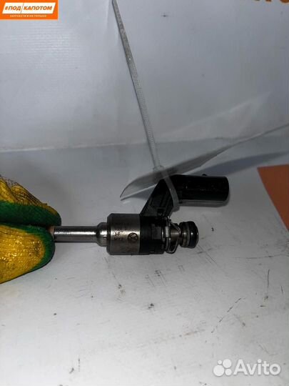 Форсунка топливная Volkswagen Golf 5 (2003 - 2009)