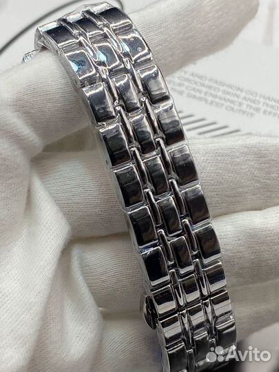 Трендовые женские часы